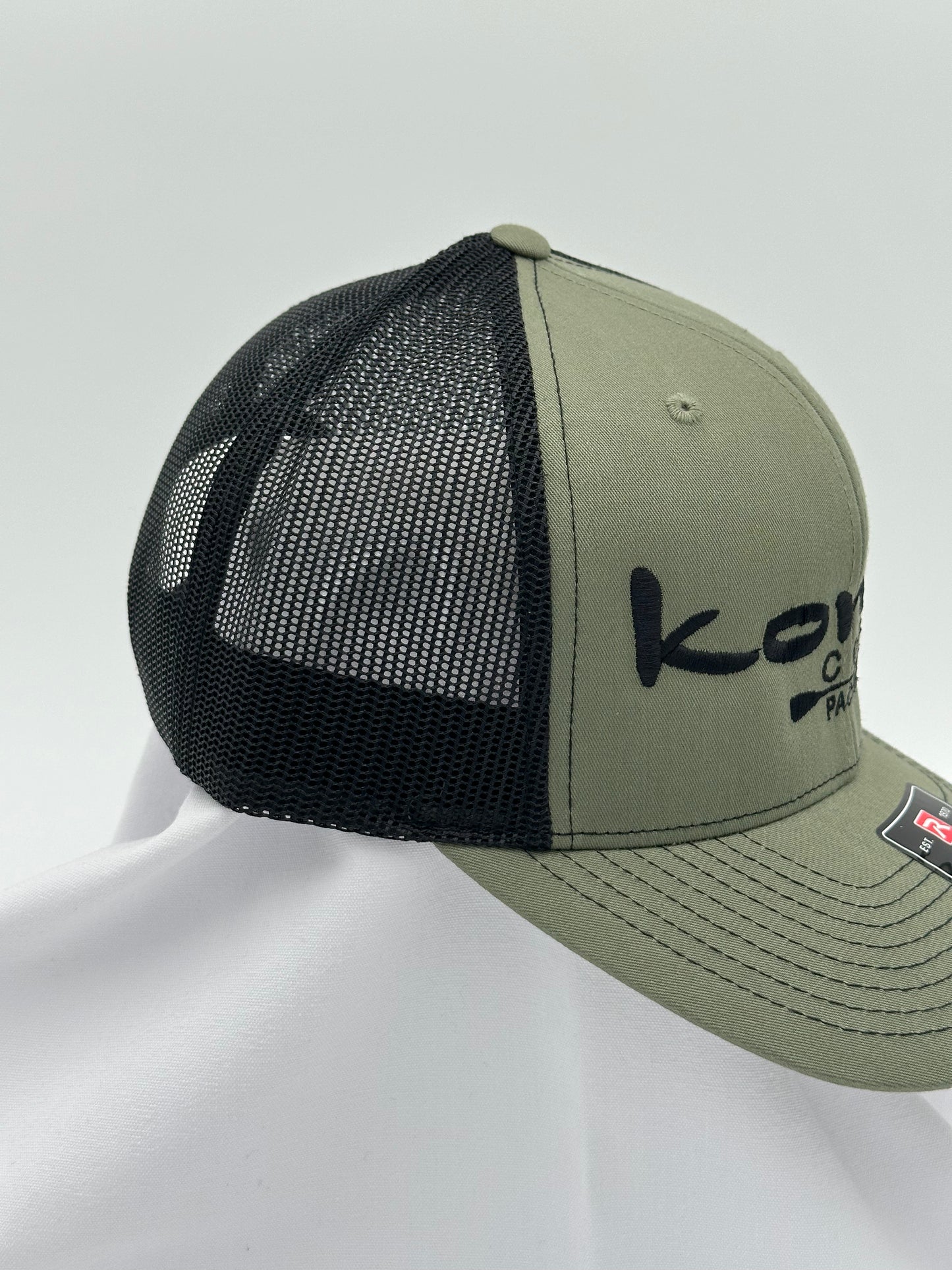 MESH BACK EMBROIDERED LOGO HAT