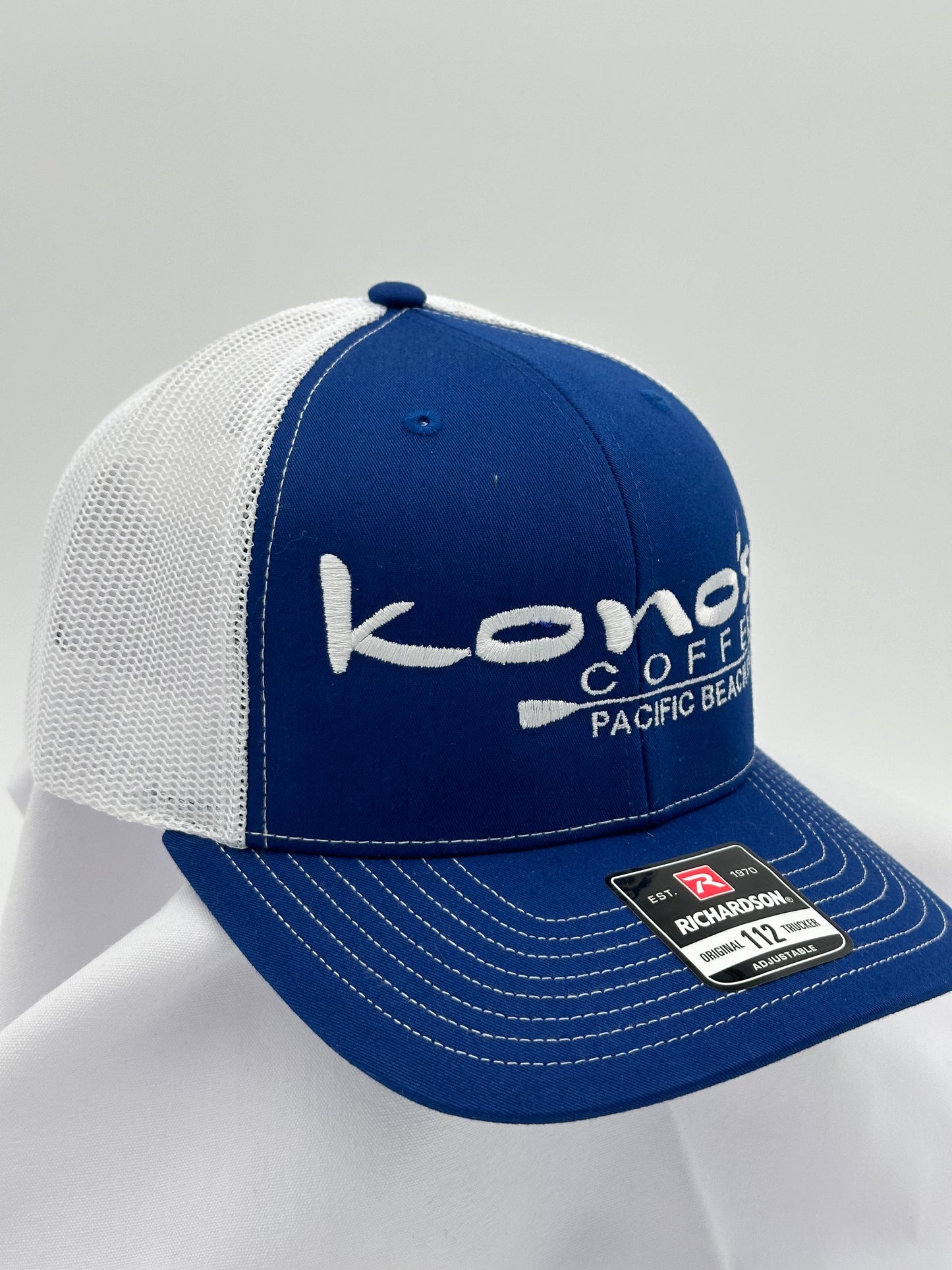 MESH BACK EMBROIDERED LOGO HAT