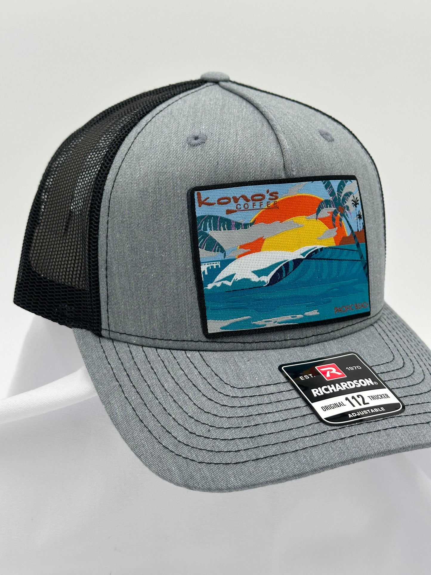 MESH BACK MURAL PATCH HAT